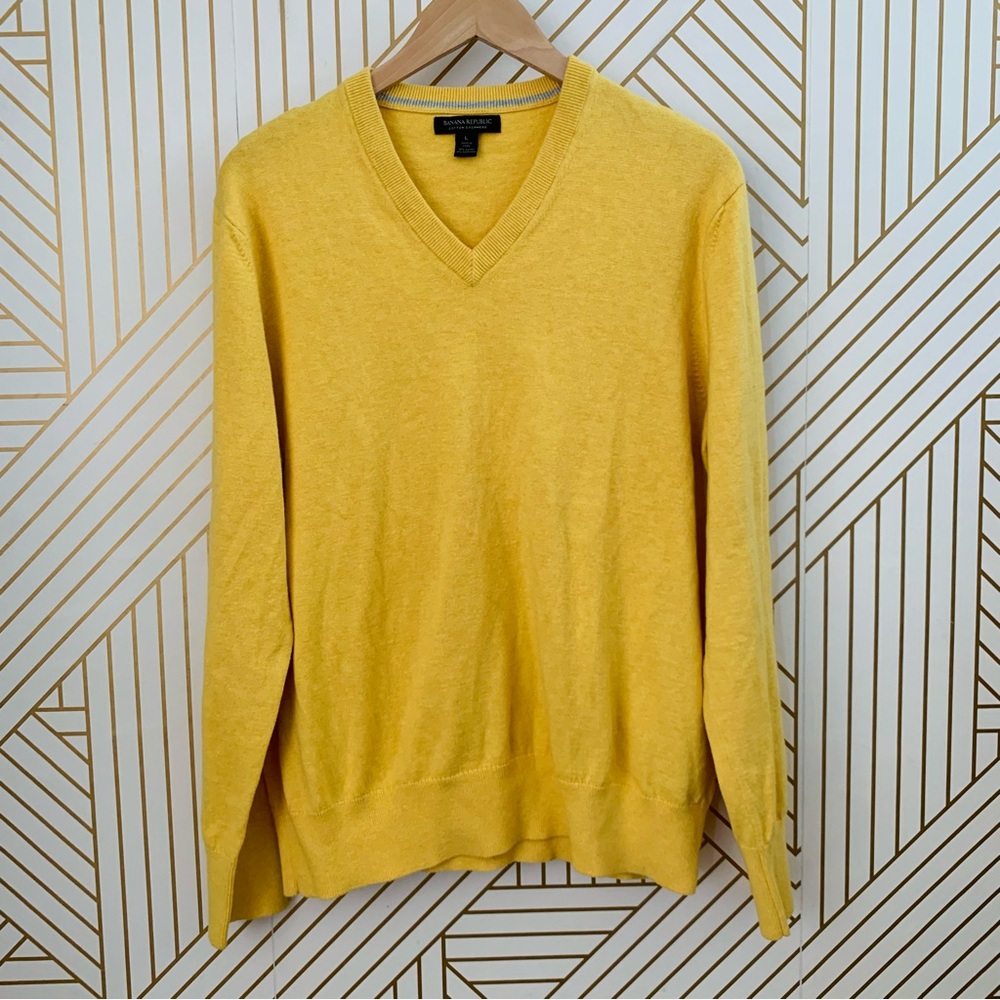 Banana Republic Cotton Cashmere blend saffron v neck sweater yellow gold L
